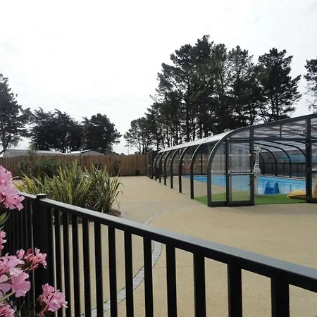 Mobil-home Moderne Avec Piscine Couverte, Proche Mer, 6 Pers, Animaux Admis - Fr-1-777-25 Semesterbostad Saint-Hilaire-de-Riez